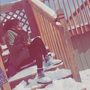 Meet your Posher, Chrissy